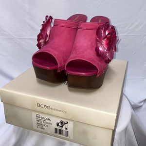 BCBGeneration Size 9.5 Pink Flower Heels